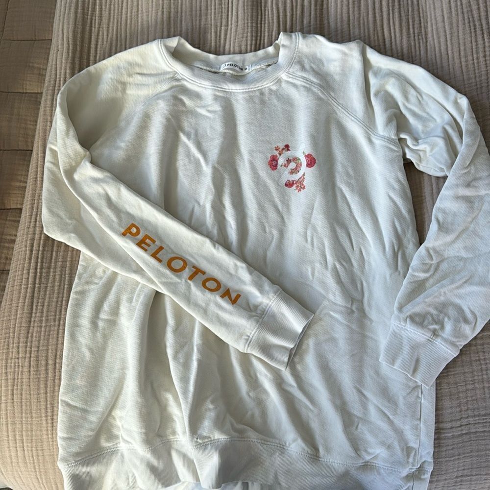 Peloton Ivory Cream Floral Logo Crewneck Terry Pullover Sweatshirt